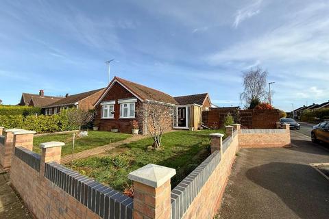 4 bedroom detached bungalow for sale, Ailsworth Road, Limbury Mead, Luton, Beds, LU3 2UG