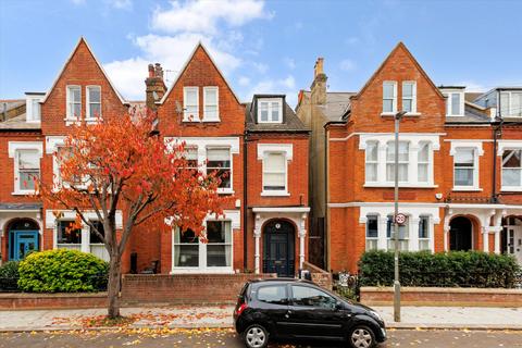 3 bedroom flat for sale, Huron Road, London, SW17