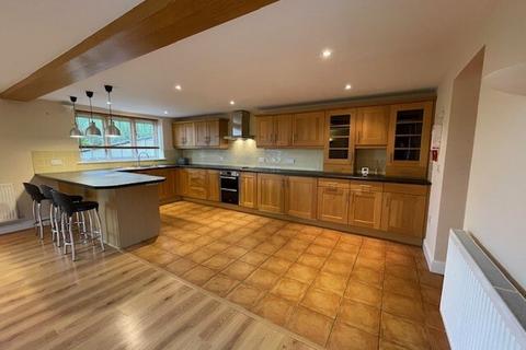 4 bedroom detached house to rent, Capel Gwilym Road, Cardiff, CF14
