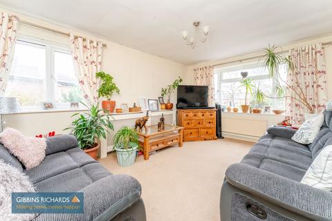 2 bedroom flat for sale, Berrow Road, Burnham-On-Sea