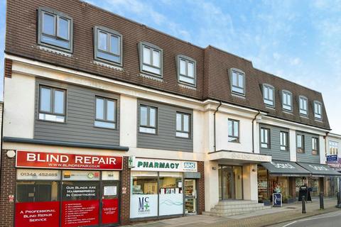High Street, Crowthorne, Berkshire