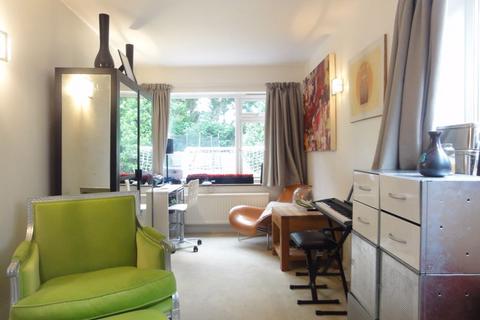 undefined, Orchard Gardens, Cranleigh