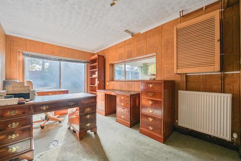 undefined, Loves Wood, Reading RG7