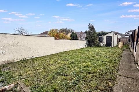 4 bedroom house to rent, Whiteway Road, Bristol BS5