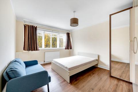 undefined, Hanger Green, Ealing