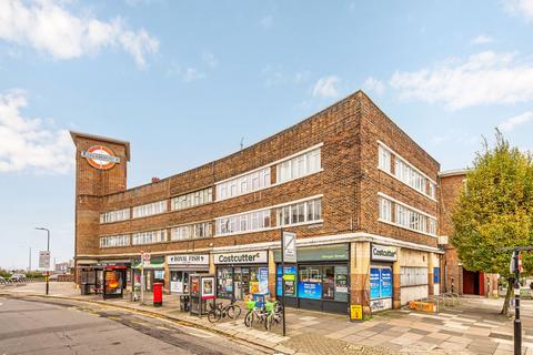 undefined, Hanger Green, Ealing