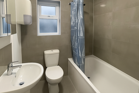 undefined, Double Room at Wandsworth Road, London