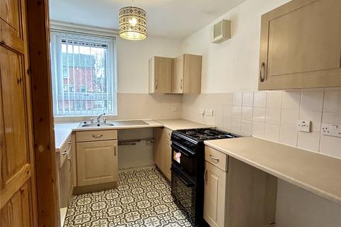 3 bedroom end of terrace house to rent, Portland Street, Blackburn, Lancashire, BB2