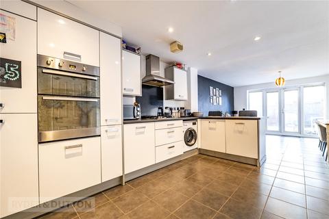 3 bedroom end of terrace house for sale, Blackthorn Drive, Lindley, Huddersfield, HD3