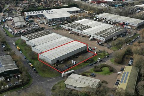 Distribution warehouse to rent, Brunel Rd Totton SO40 3SH