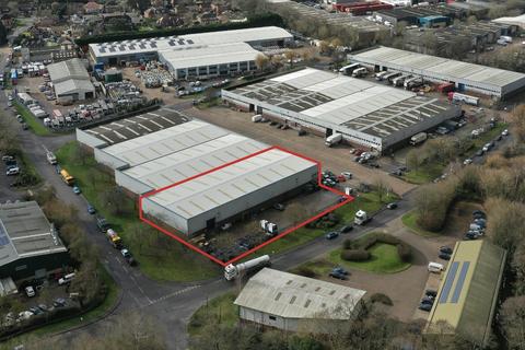 Distribution warehouse to rent, Brunel Rd Totton SO40 3SH