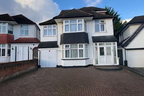 Kings Drive, Edgware, Middlesex, HA8 8EE