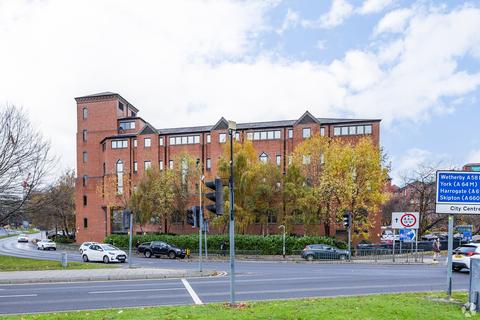Office to rent, 2 Park Ln Leeds LS3 1ES