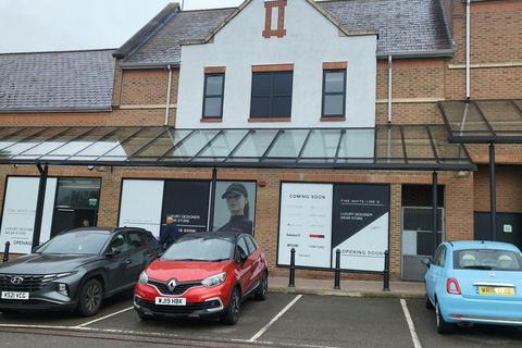 Retail property (high street) to rent, 1-20 St Peters Walk Northampton NN1 1SZ