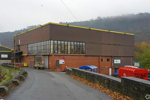 Warehouse to rent, Greenhill Industrial Estate Mytholmroyd HX7 5QF