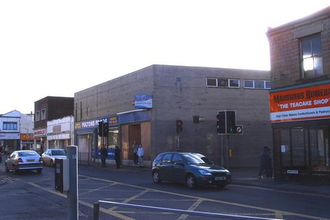 Retail property (high street) to rent, 105-109 Market St Heckmondwike WF16 0HB