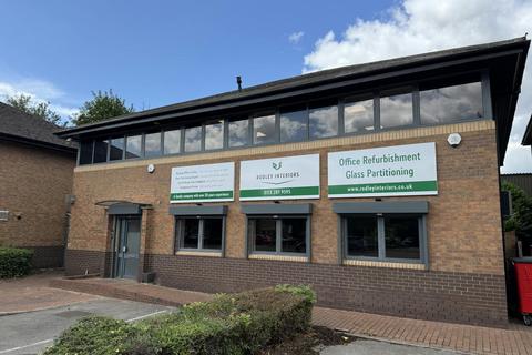 Office to rent, Royds Hall Rd Leeds LS12 6AJ