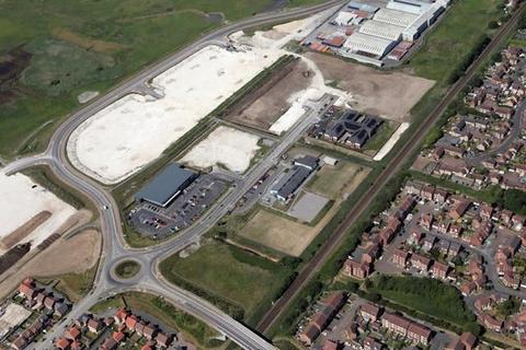Retail property (high street) to rent, Green Park Rd Brough HU15 1XB