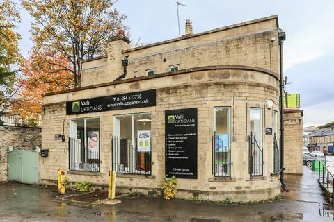 Pub to rent, 260 Lockwood Rd Huddersfield HD1 3TG