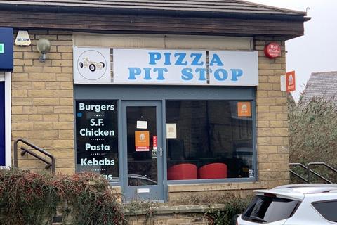 Retail property (high street) to rent, Park Rd W Huddersfield HD4 5RX