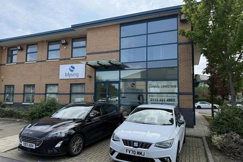 Office to rent, Fryers Way Ossett WF5 9TJ