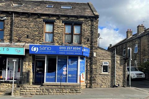 Retail property (high street) to rent, 42 Lidget Hl Pudsey LS28 7DR