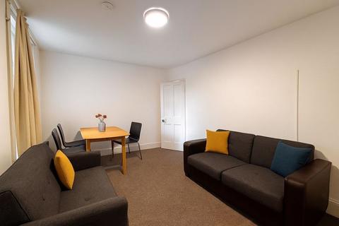 4 bedroom terraced house to rent, York Road, Canterbury CT1