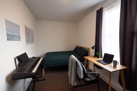 4 bedroom terraced house to rent, York Road, Canterbury CT1