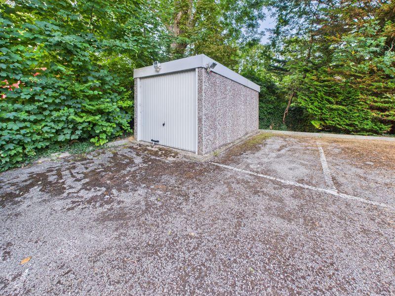 GARAGE &amp; PARKING...