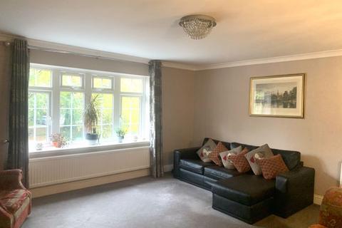 undefined, Fieldhead Gardens, Bourne End SL8