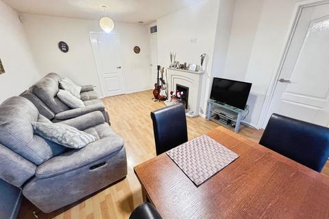 3 bedroom semi-detached house for sale, Shorefield Mount, Egerton