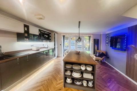 undefined, Temple Road, Bolton