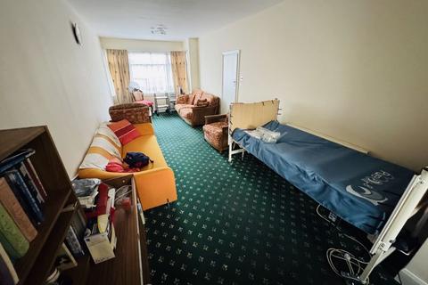 undefined, Neal Avenue, Southall