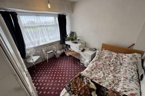 undefined, Neal Avenue, Southall