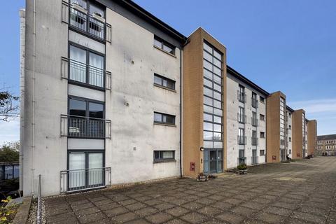 2 bedroom apartment for sale - White Cart Court, Shawlands
