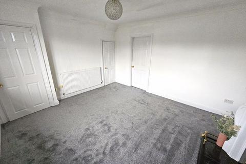 3 bedroom semi-detached house to rent, Queslett Road, Birmingham B43