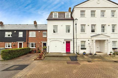 3 bedroom semi-detached house to rent, Lammas Gate, Faversham ME13