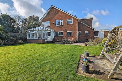 5 bedroom detached house for sale, Solent View Road, Seaview, PO34 5HY