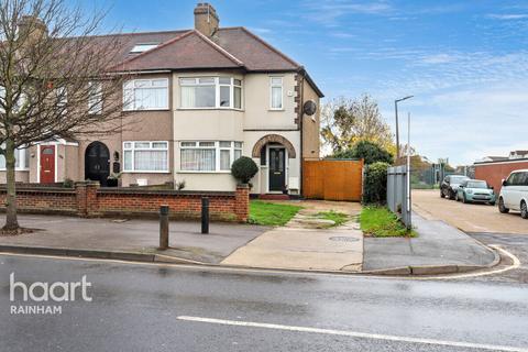 3 bedroom end of terrace house for sale, Cherry Tree Lane, Rainham, RM13 8TX