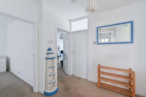 3 bedroom terraced house to rent, Sirdar Road, Tooting, Mitcham, CR4