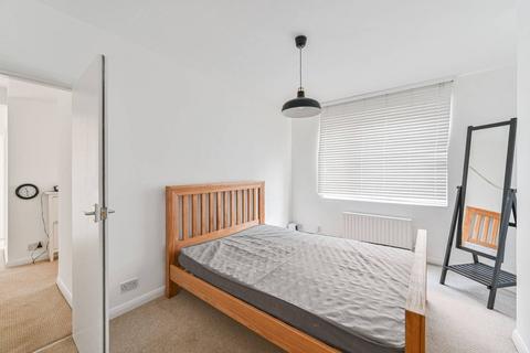 3 bedroom terraced house to rent, Sirdar Road, Tooting, Mitcham, CR4