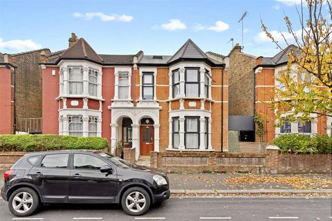 2 bedroom flat for sale, Lausanne Road, Hornsey N8