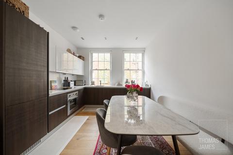 2 bedroom flat for sale, Green Lanes, Palmers Green, N13