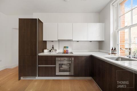 2 bedroom flat for sale, Prytaneum Court, Palmers Green, N13