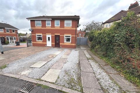 2 bedroom semi-detached house to rent, Springfield Court, Leek