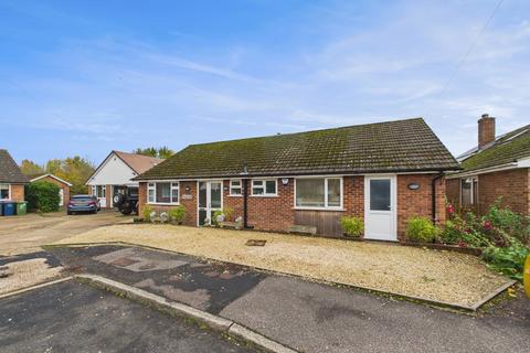 3 bedroom bungalow for sale, The Warren, Chesham, Buckinghamshire, HP5
