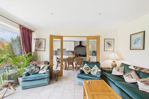 3 bedroom bungalow for sale, The Warren, Chesham, Buckinghamshire, HP5