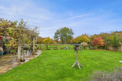 3 bedroom bungalow for sale, The Warren, Chesham, Buckinghamshire, HP5