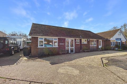 3 bedroom bungalow for sale, The Warren, Chesham, Buckinghamshire, HP5
