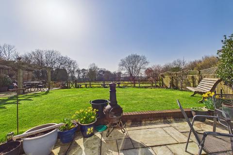 3 bedroom bungalow for sale, The Warren, Chesham, Buckinghamshire, HP5